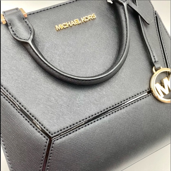 Michael Kors Medium Prism Satchel Black - Picture 16 of 16